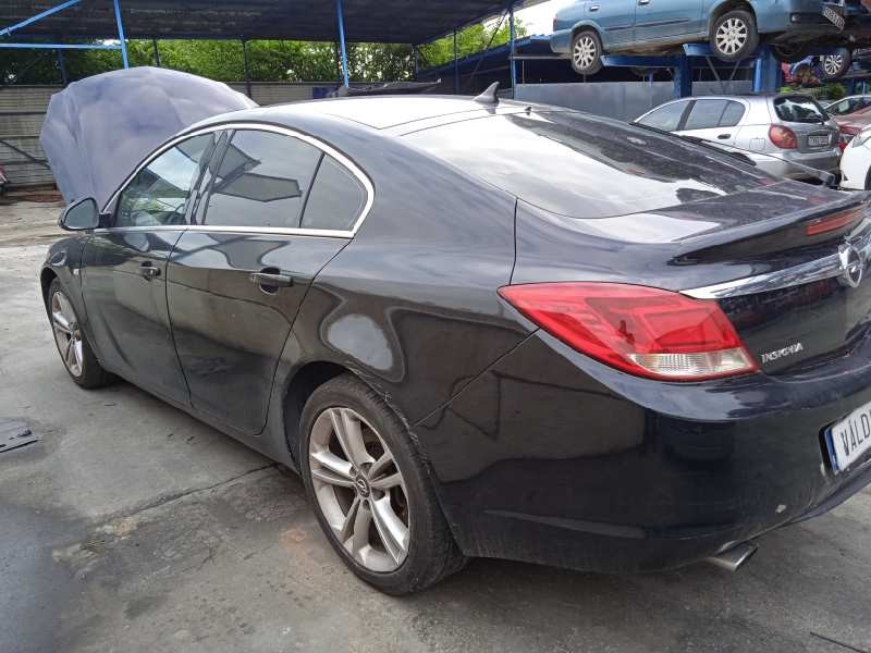 opel insignia berlina del año 2009