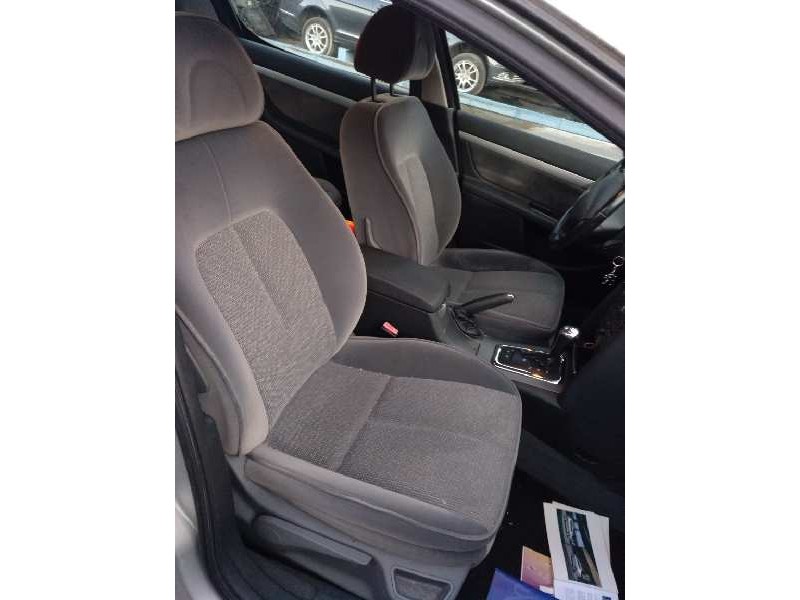 peugeot 407 del año 2006