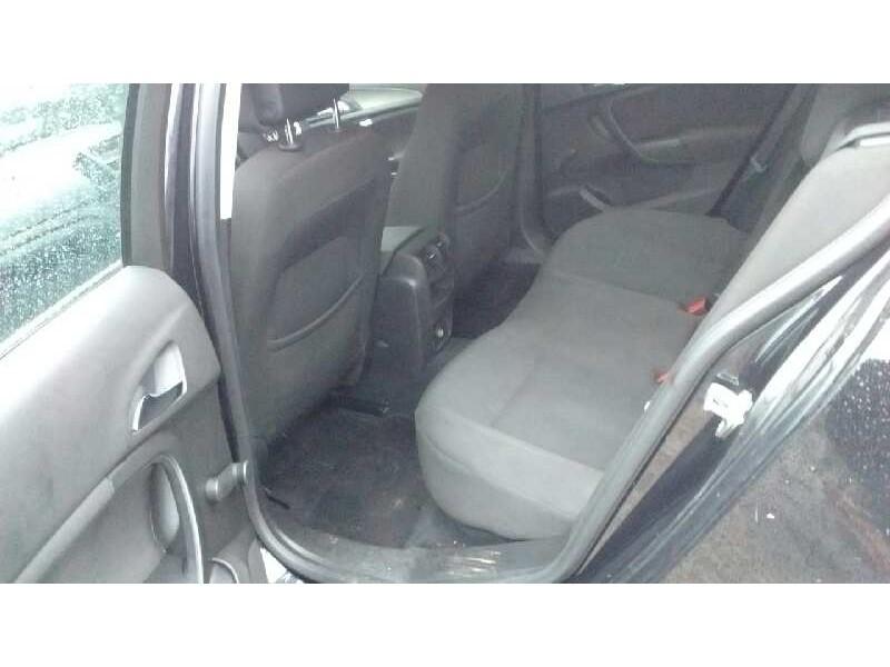 opel insignia berlina del año 2009