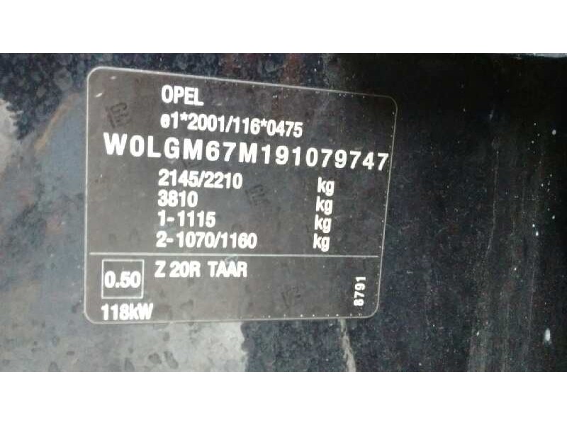 opel insignia berlina del año 2009