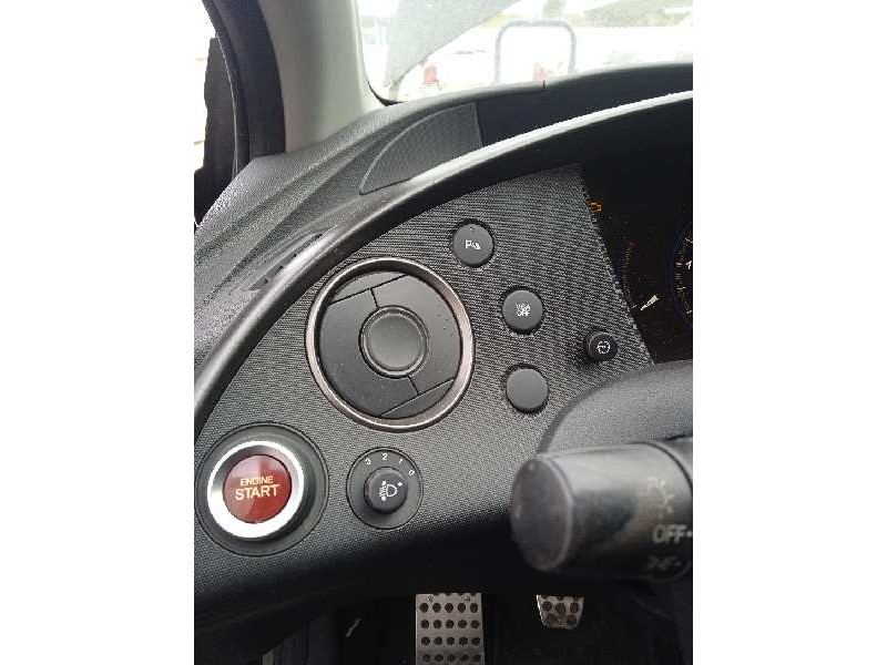 honda civic berlina 5 (fk) del año 2010