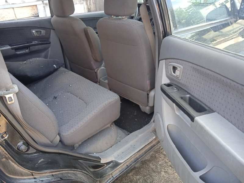 kia carens del año 2005