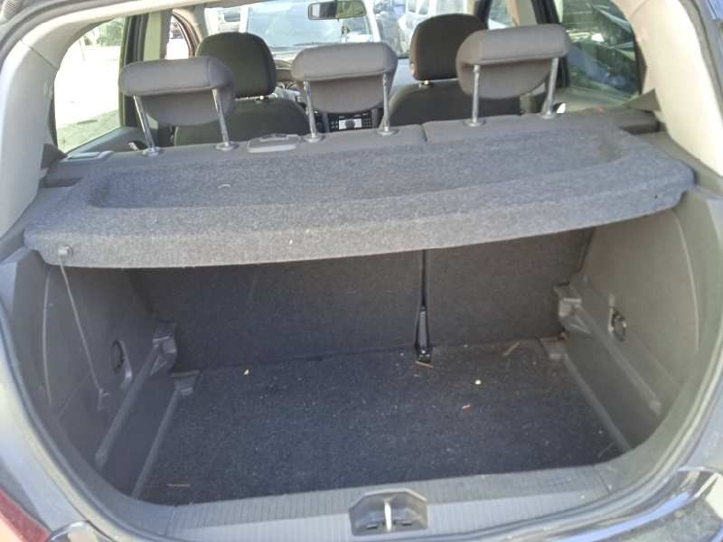 opel corsa d del año 2010