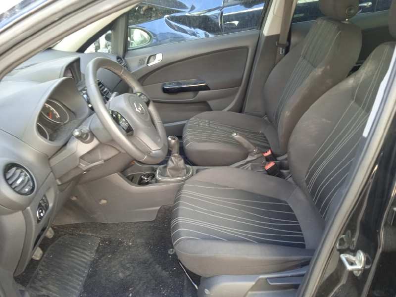 opel corsa d del año 2010