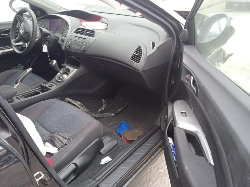 honda civic berlina 5 (fk) del año 2010