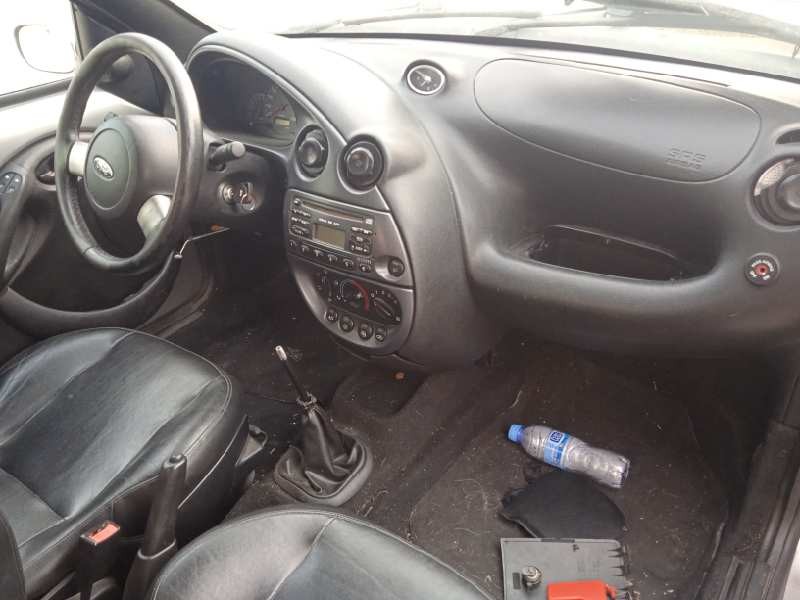 ford ka (ccq) del año 2004