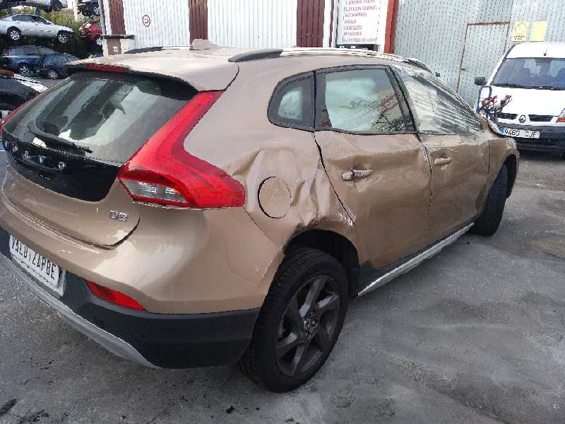 volvo v40 del año 2014