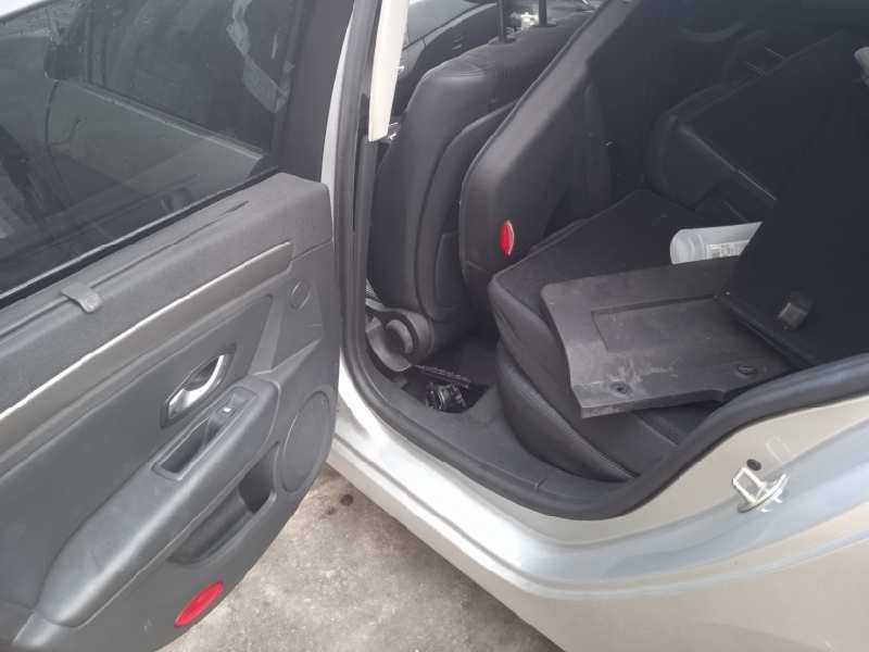 renault laguna iii del año 2008