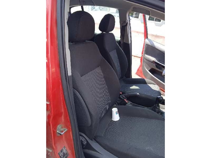 opel corsa d del año 2010