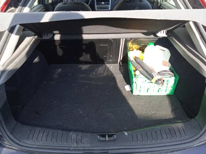 ford focus berlina (cap) del año 2005