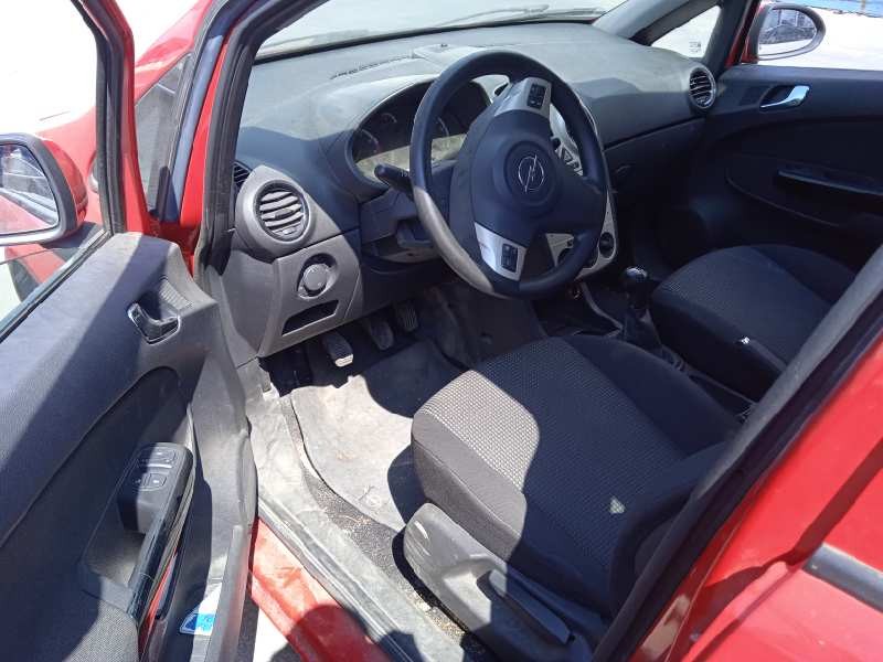 opel corsa d del año 2010