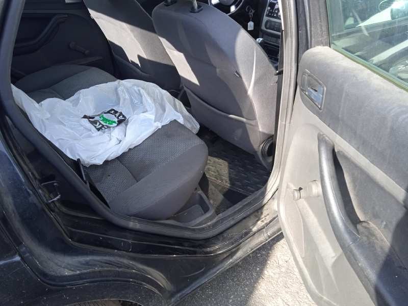 ford focus berlina (cap) del año 2005