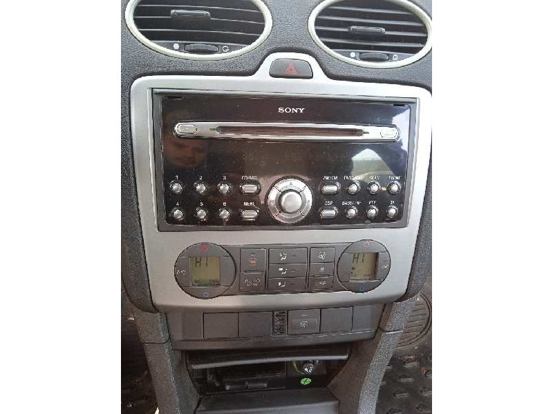 ford focus berlina (cap) del año 2005