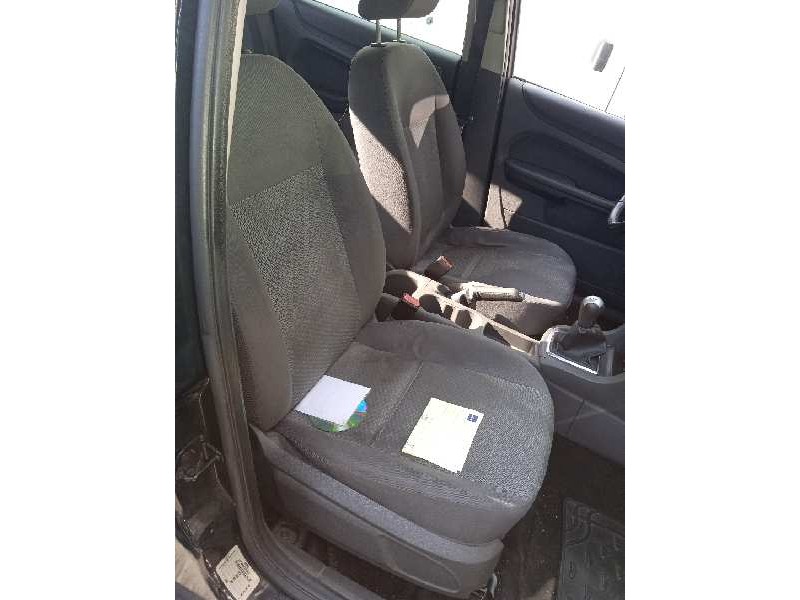 ford focus berlina (cap) del año 2005