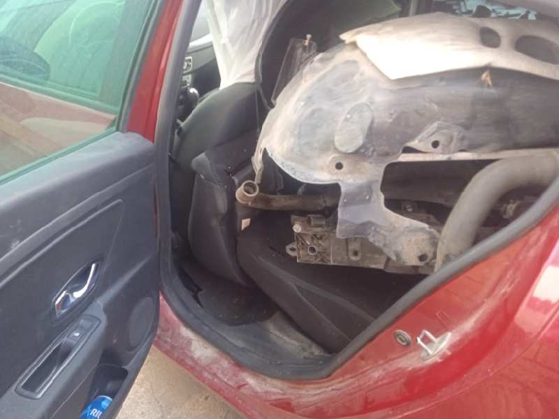 renault megane iii berlina 5 p del año 2015