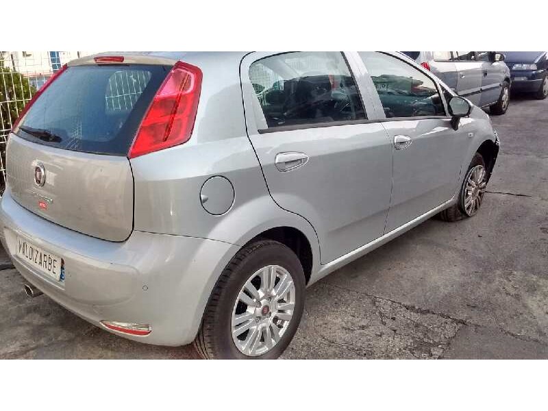 fiat punto (199) del año 2017