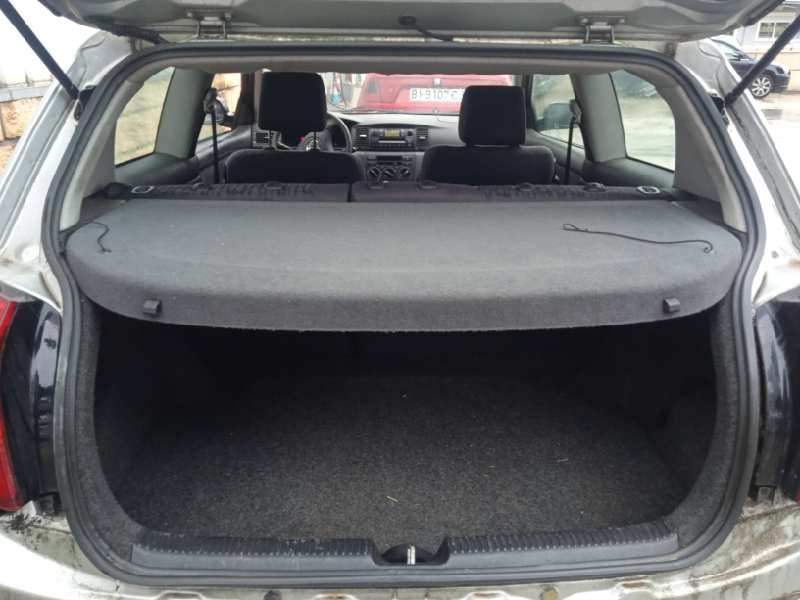 toyota corolla (e12) del año 2003