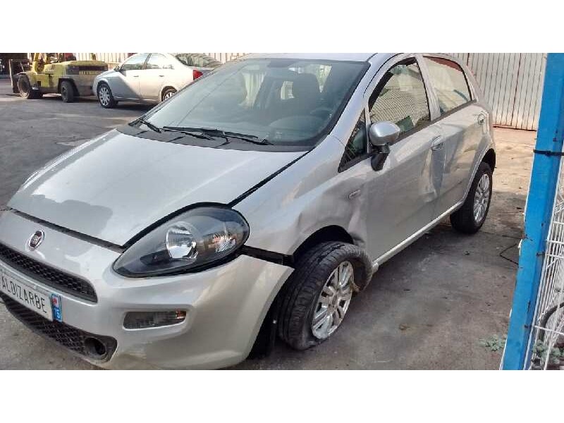 fiat punto (199) del año 2017