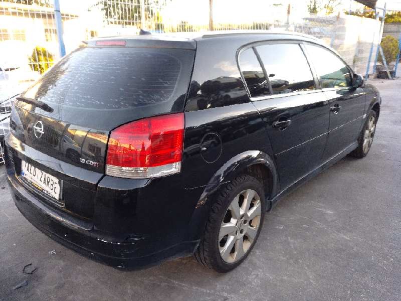 opel signum del año 2006