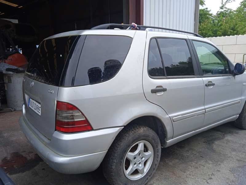 mercedes-benz clase m (w163) del año 2000