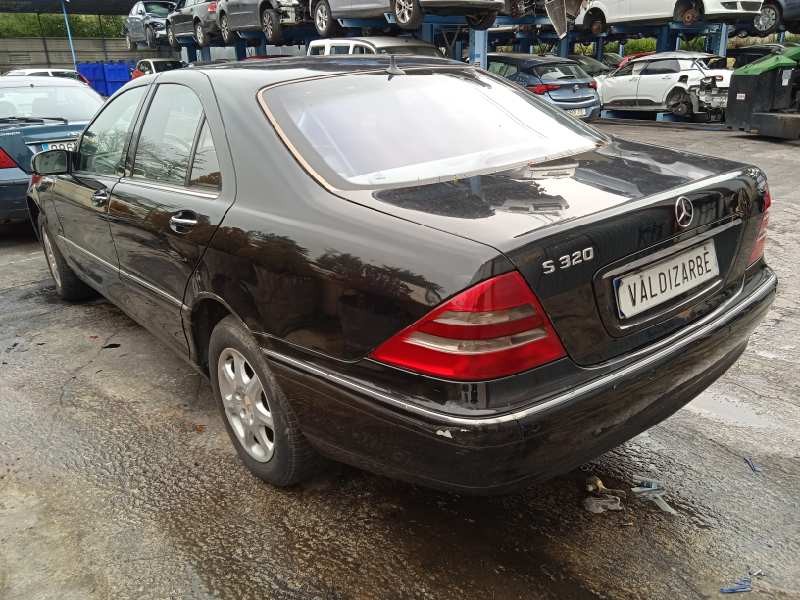 mercedes-benz clase s (w220) berlina del año 2000
