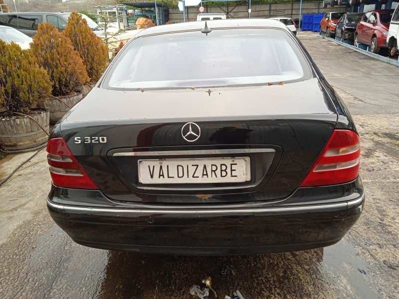 mercedes-benz clase s (w220) berlina del año 2000