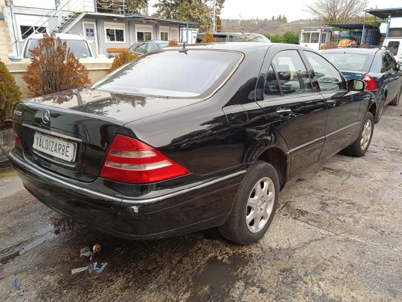 mercedes-benz clase s (w220) berlina del año 2000