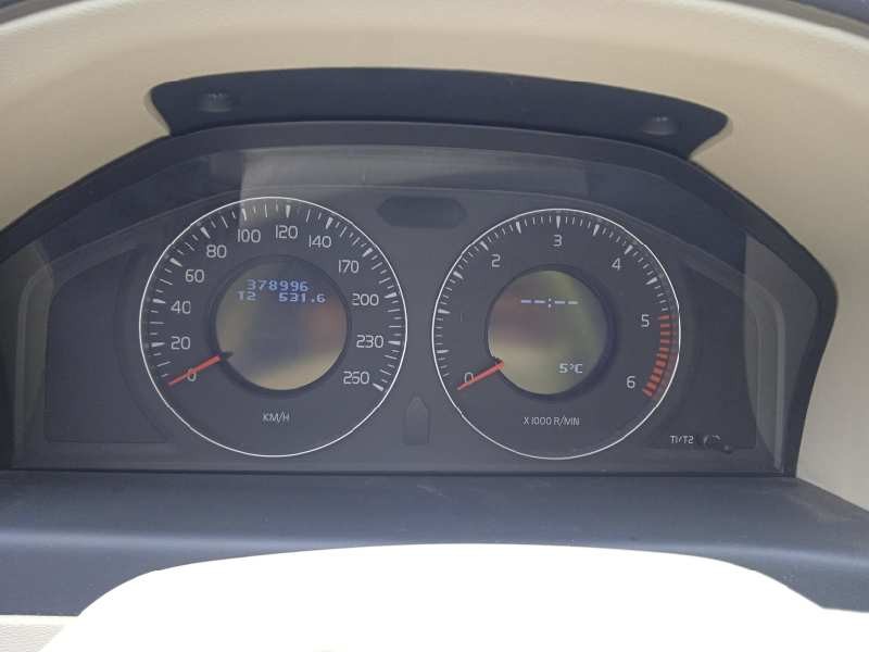 volvo xc70 del año 2008