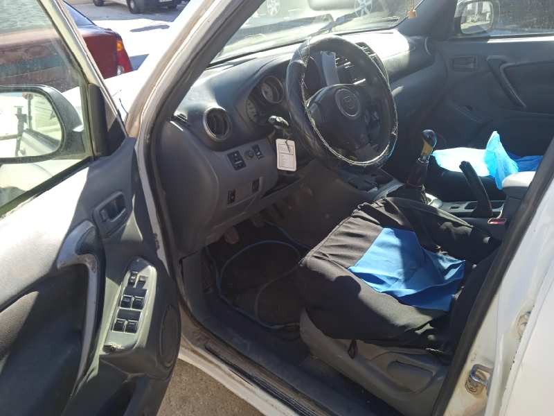 toyota rav 4 (a2) del año 2001