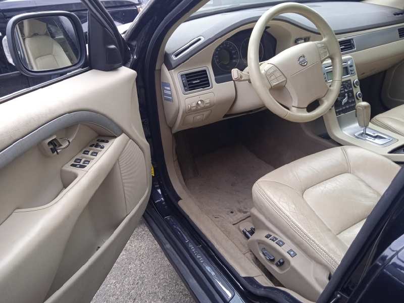 volvo xc70 del año 2008