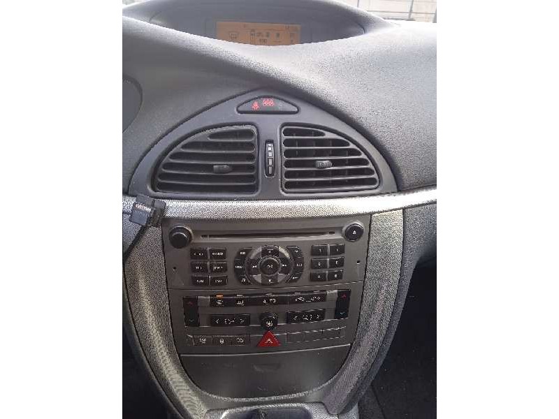 citroën c5 berlina del año 2004