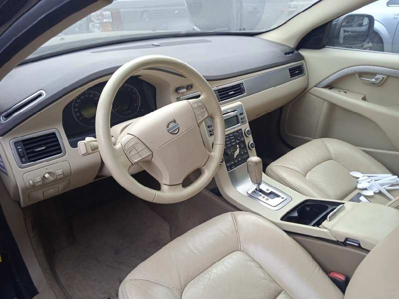 volvo xc70 del año 2008