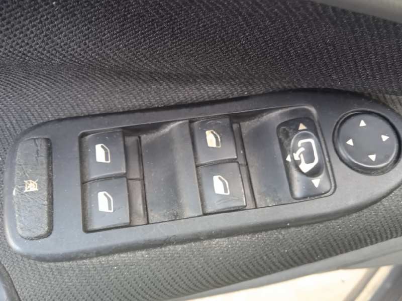 citroën c5 berlina del año 2004