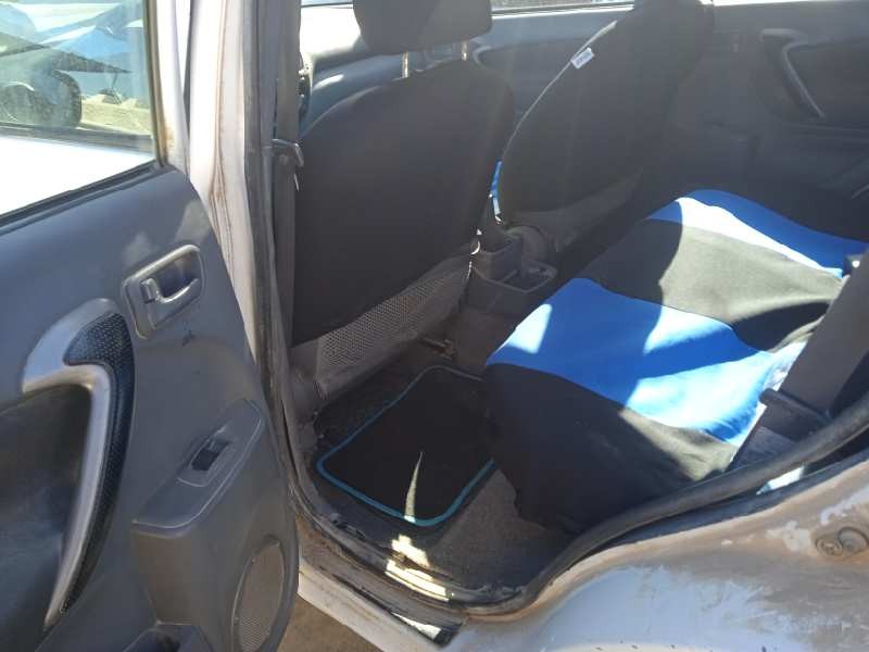 toyota rav 4 (a2) del año 2001