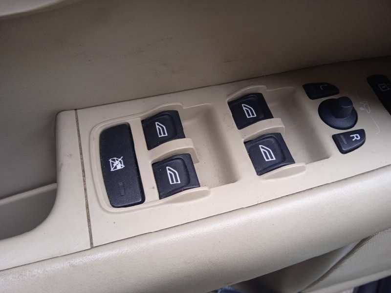 volvo xc70 del año 2008