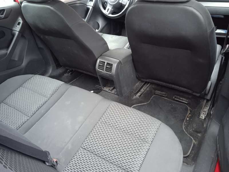 volkswagen golf vi (5k1) del año 2009