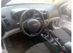 kia cee´d del año 2008 2