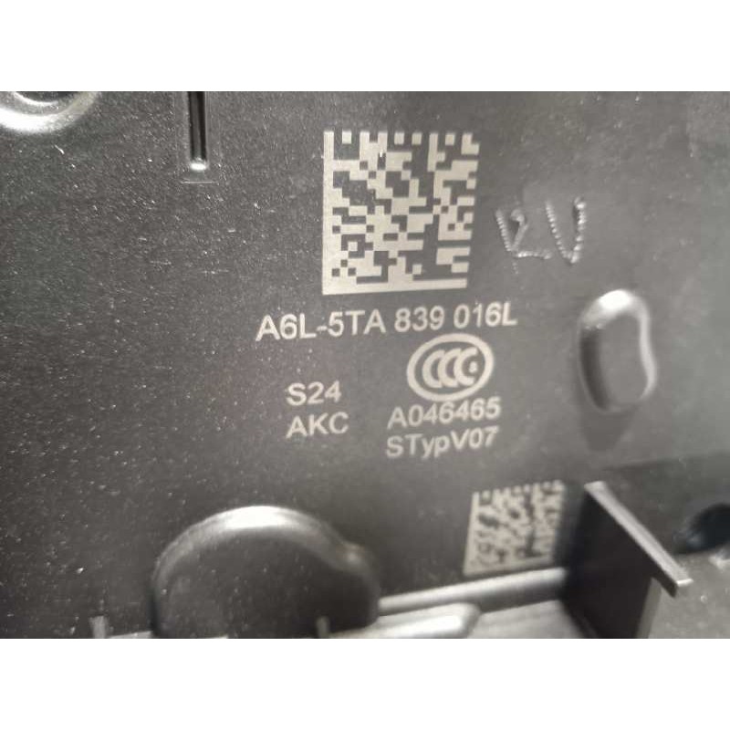 Recambio de cerradura puerta trasera derecha para volkswagen t-roc advance referencia OEM IAM 5TA839016L  