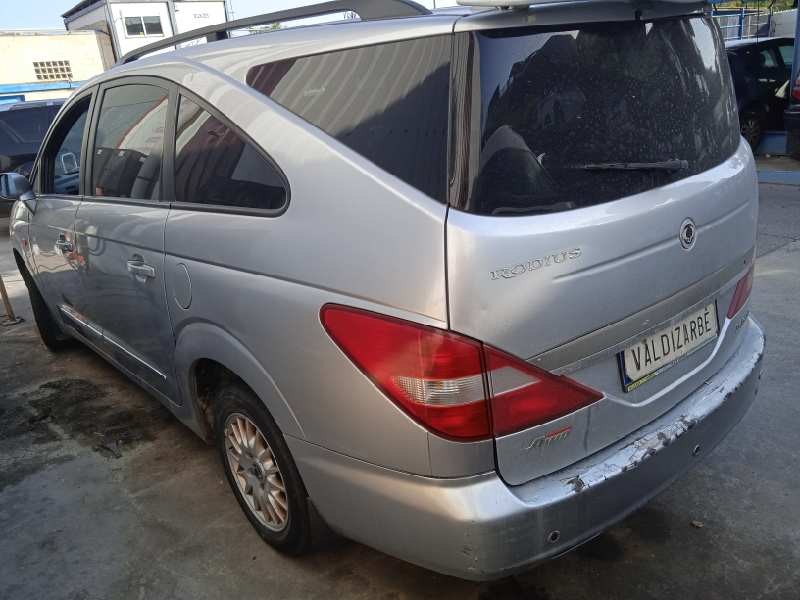 ssangyong rodius del año 2006