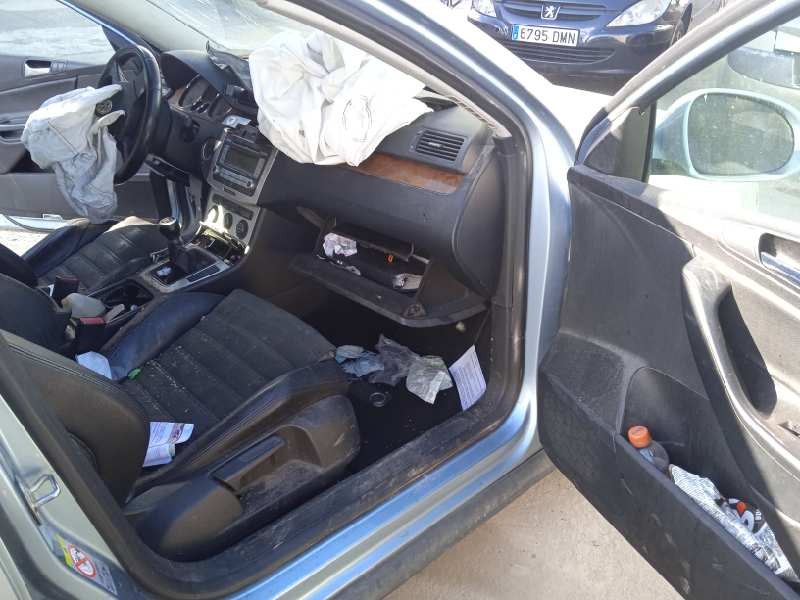 volkswagen passat berlina (3c2) del año 2006