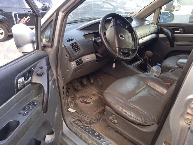 ssangyong rodius del año 2006