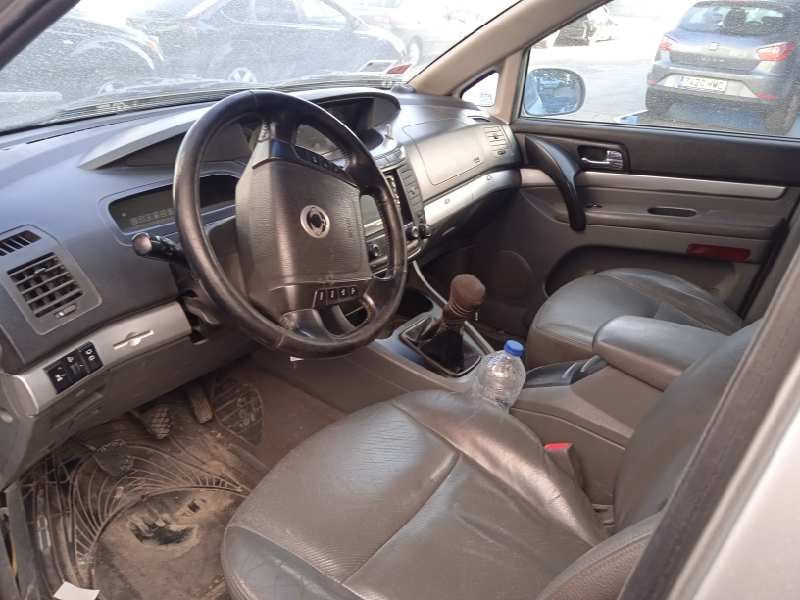 ssangyong rodius del año 2006