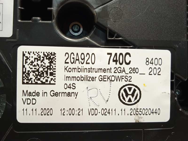 Recambio de cuadro instrumentos para volkswagen t-roc advance referencia OEM IAM 2GA920740C  