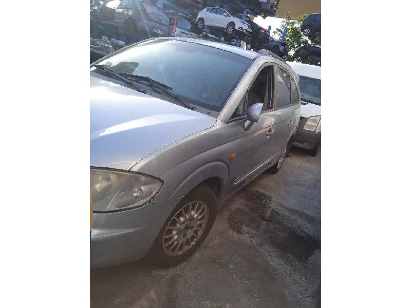 ssangyong rodius del año 2006