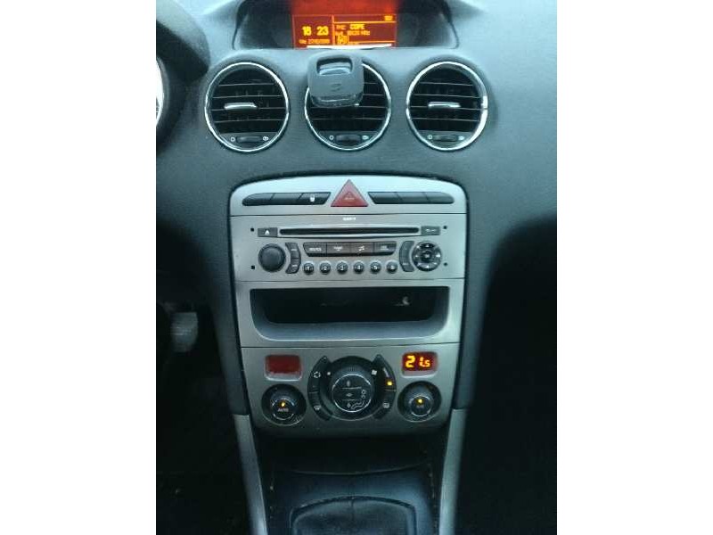 peugeot 308 del año 2008