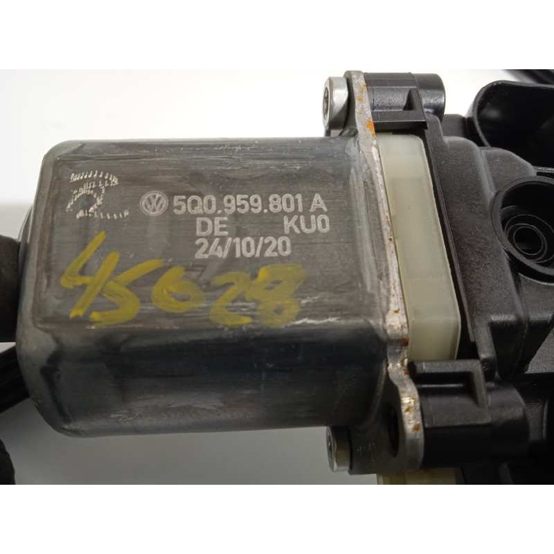 Recambio de elevalunas delantero derecho para volkswagen t-roc advance referencia OEM IAM 2GA837462F  5Q959801A