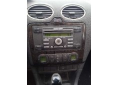 ford focus berlina (cap) del año 2006 2