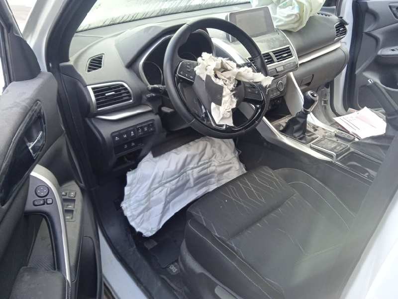 mitsubishi eclipse cross del año 2020