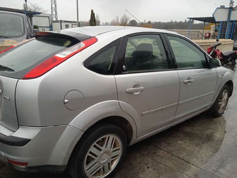 ford focus berlina (cap) del año 2006