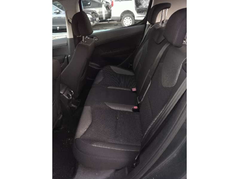 peugeot 308 del año 2008